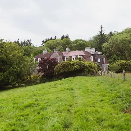 Catchfrench Manor Villa